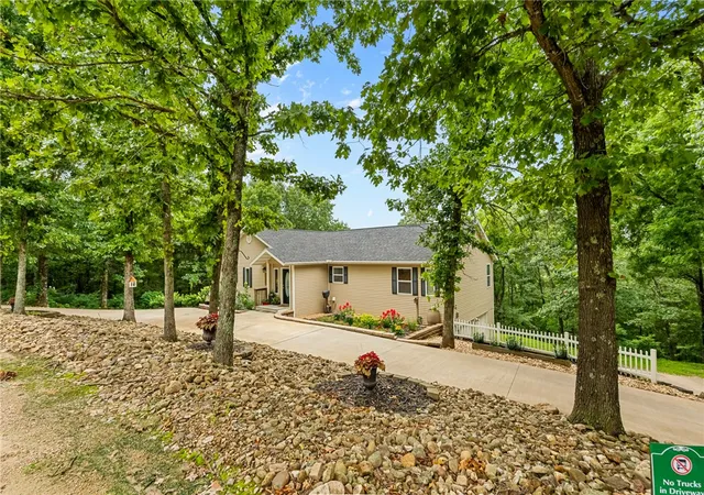 3rd image of 11883 Bridge Mountain Dr, Omaha, AR 72662 | MLS# 1353335