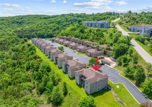 Homes for sale in Branson, MO | 2901 Vineyards Pkwy #1, Branson, MO 65616 | MLS# 1351673