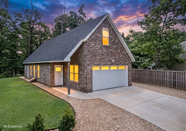 1st image of 9 Spalding Dr, Bella Vista, AR 72714 | MLS# 1352489