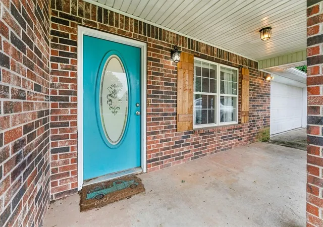 2nd image of 825 Mockingbird Ln, Gentry, AR 72734 | MLS# 1352488