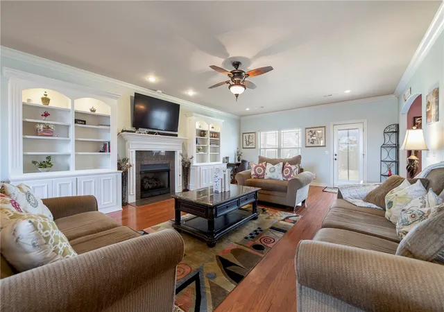 Photo 4 of Single family home for sale at 3903 SW Stonefield St, Bentonville, AR 72713 | MLS# 1352867 | Listing updated on 2026-08-31
