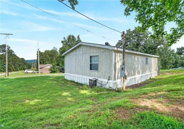 3rd image of 20 White Rd, Russellville, AR 72802 | MLS# 1353441