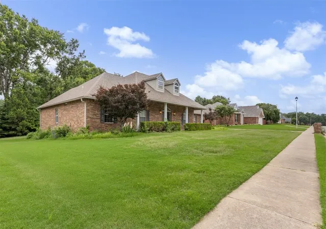 2nd image of 2252 Waverly Ave, Springdale, AR 72762 | MLS# 1353159