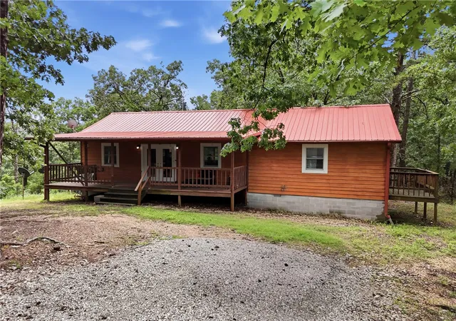 Homes for sale in Eureka Springs, AR | 305 County Road 2664, Eureka Springs, AR 72631 | MLS# 1353429