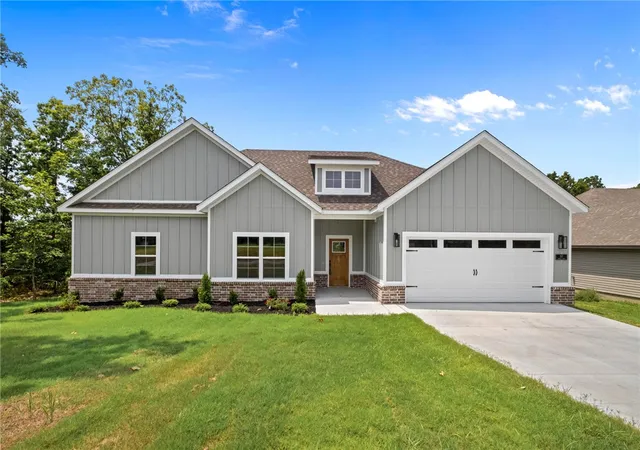 1st image of 217 Kinross, Bella Vista, AR 72715 | MLS# 1353103