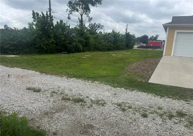 2nd image of 505 S 7th St, Rogers, AR 72756 | MLS# 1353552