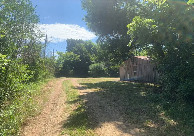 Homes for sale in Pea Ridge, AR | 2422 N Hayden Rd, Pea Ridge, AR 72751 | MLS# 1353436