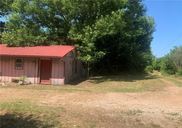 Homes for sale in Pea Ridge, AR | 2422 N Hayden Rd, Pea Ridge, AR 72751 | MLS# 1353436