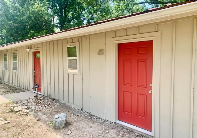 2nd image of 2422 N Hayden Rd, Pea Ridge, AR 72751 | MLS# 1353436