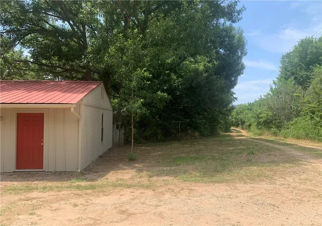 Photo 4 of Single family home for sale at 2422 Hayden Rd, Pea Ridge, AR 72751 | MLS# 1353436 | Listing updated on 2026-07-31