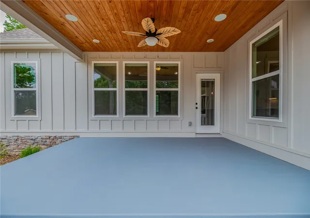3rd image of 9 Clevedon Cir, Bella Vista, AR 72715 | MLS# 1353445