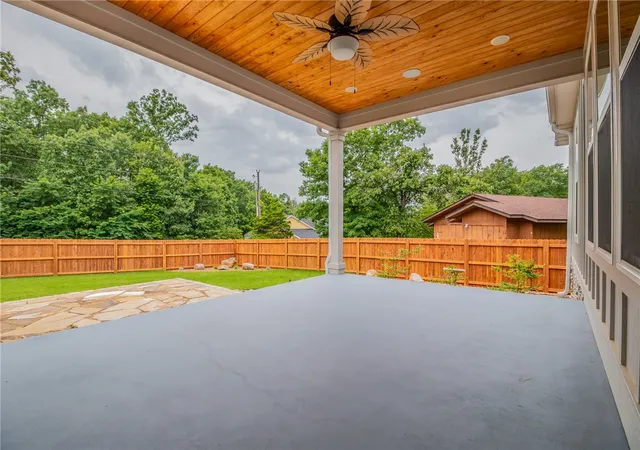 4th image of 9 Clevedon Cir, Bella Vista, AR 72715 | MLS# 1353445