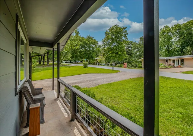 3rd image of 12 Worcester Dr, Bella Vista, AR 72714 | MLS# 1353294