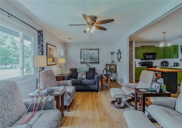 5th image of 12 Worcester Dr, Bella Vista, AR 72714 | MLS# 1353294