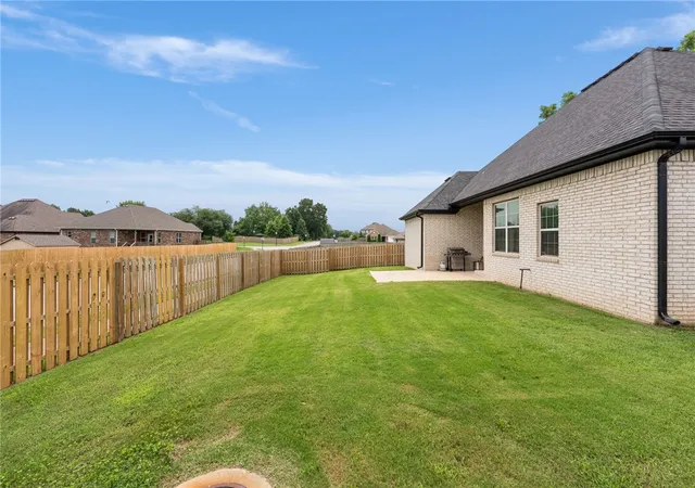 3rd image of 4256 Augustine Dr, Springdale, AR 72762 | MLS# 1353563