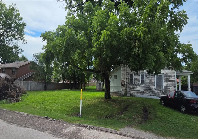 1st image of 902 N Mount Olive St, Siloam Springs, AR 72761 | MLS# 1353624