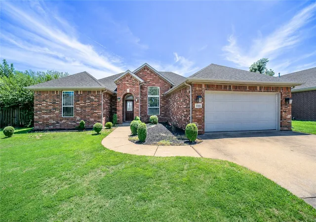 Homes for sale in Bentonville, AR | 3103 Sw Camden Dr, Bentonville, AR 72712 | MLS# 1353632