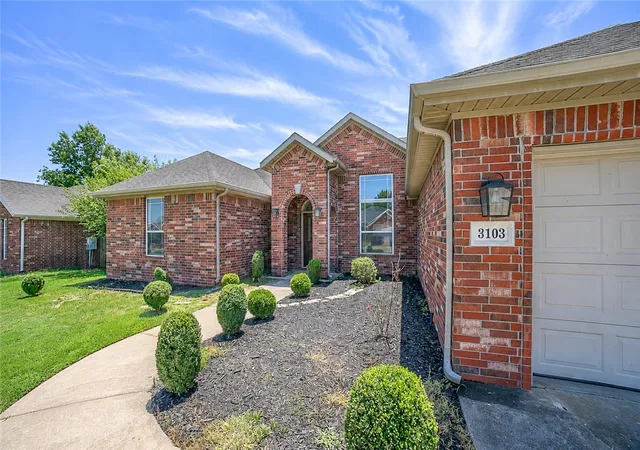 Homes for sale in Bentonville, AR | 3103 Sw Camden Dr, Bentonville, AR 72712 | MLS# 1353632