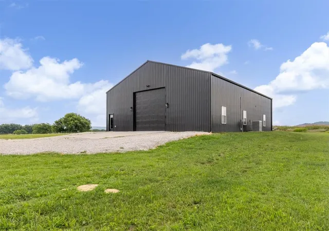 3rd image of 15905, 15965 And 15967 Ditmars Rd, Prairie Grove, AR 72753 | MLS# 1353217