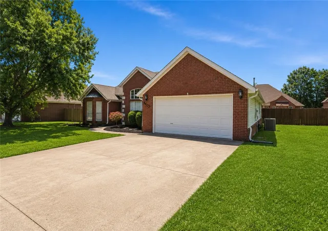 Photo 1 of Single family home for sale at 4403 W Bell Flower Dr, Fayetteville, AR 72704 | MLS# 1352573 | Listing updated on 2026-10-29