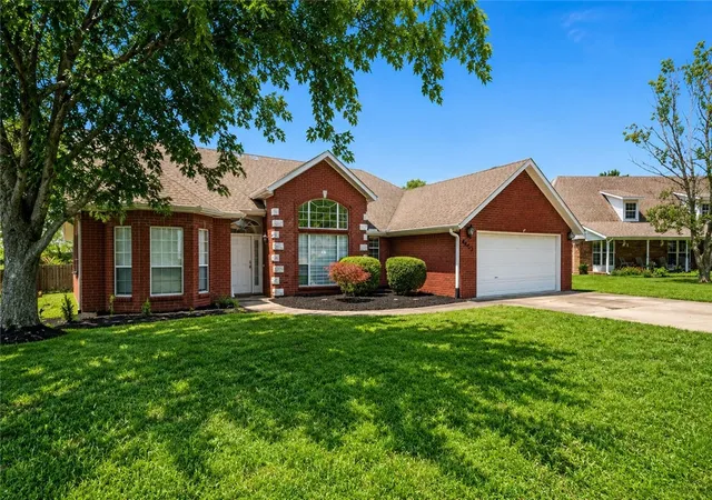 Photo 2 of Single family home for sale at 4403 W Bell Flower Dr, Fayetteville, AR 72704 | MLS# 1352573 | Listing updated on 2026-10-29