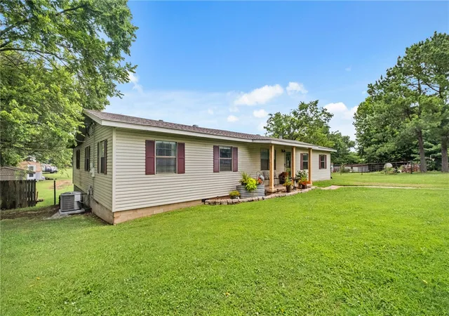 3rd image of 4270 Reed Ave, Lowell, AR 72745 | MLS# 1353643