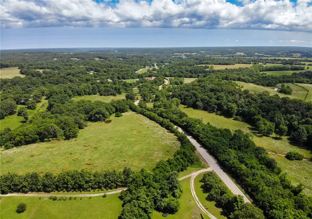 32nd image of 535 Ac Hayden Rd, Pea Ridge, AR 72751 | MLS# 1353357