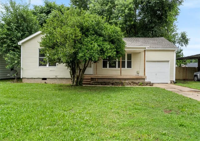 Homes for sale in Springdale, AR | 712 Mckinney St, Springdale, AR 72764 | MLS# 1353663