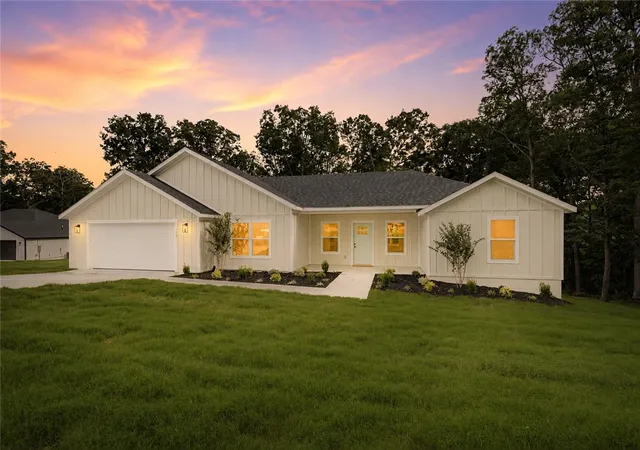 Homes for sale in Hindsville, AR | 139 Madison 8323, Hindsville, AR 72738 | MLS# 1353735