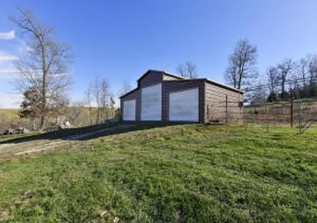 Homes for sale in Cassville, MO | 19005 Farm Road 1170, Cassville, MO 65625 | MLS# 1353748