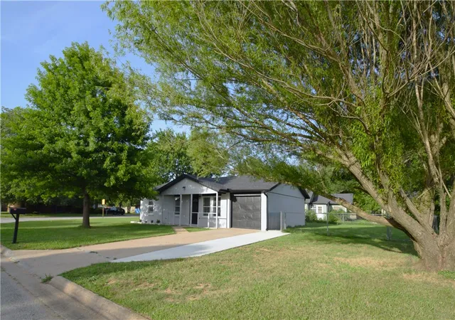 Homes for sale in Rogers, AR | 2511 N 4th St, Rogers, AR 72756 | MLS# 1352920
