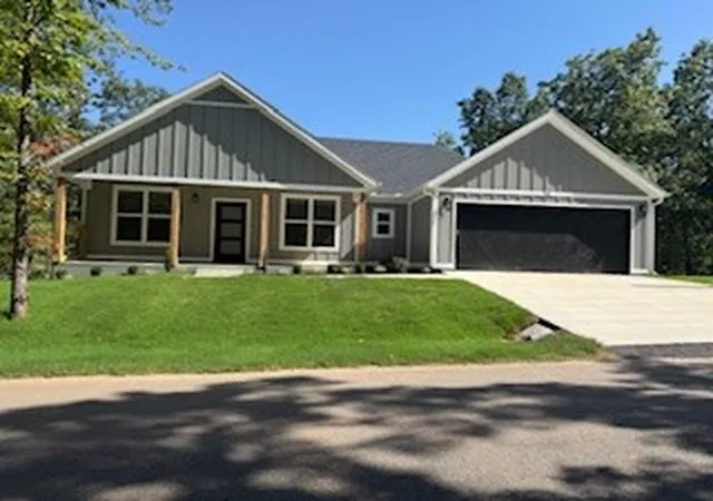 1st image of 33 Hartlepool Dr, Bella Vista, AR 72715 | MLS# 1353591