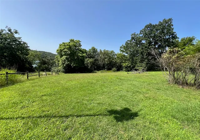 2nd image of 104 Blackwell Rd, Lead Hill, AR 72644 | MLS# 1353825