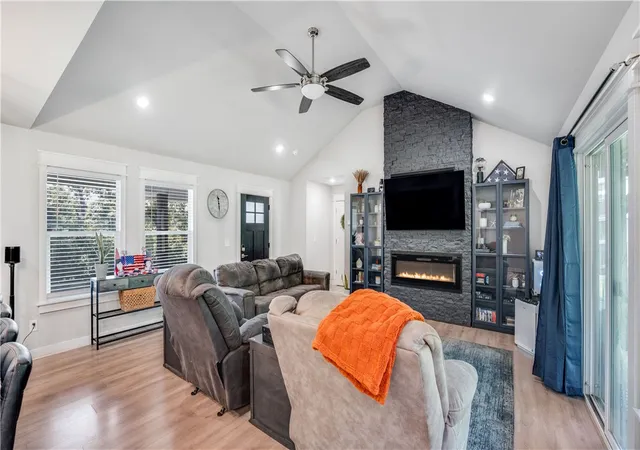 4th image of 17 Carsaig Cir, Bella Vista, AR 72715 | MLS# 1353763