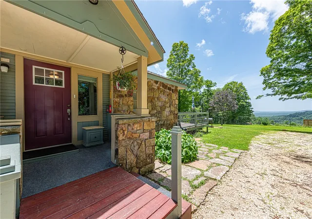 Photo 3 of Single family home for sale at 22647 N Highway 71, Winslow, AR 72959 | MLS# 1353727 | Listing updated on 2026-08-04