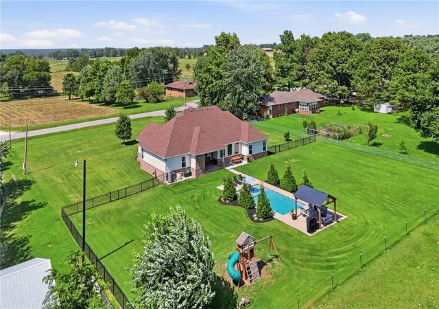 Homes for sale in Farmington, AR | 13615 Bethel Blacktop Rd, Farmington, AR 72730 | MLS# 1353078
