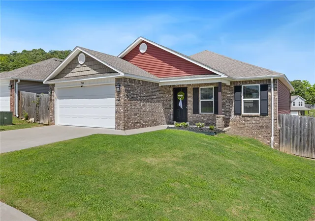 2nd image of 766 S Jaybird Ln, Fayetteville, AR 72701 | MLS# 1353738