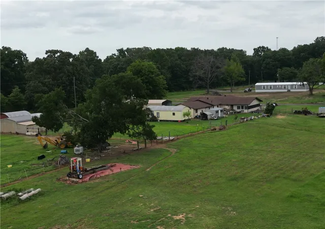 29th image of 142 Denham Rd, Morrilton, AR 72110 | MLS# 1353887