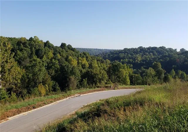 4th image of 2301 Steinbeck Dr, Bentonville, AR 72712 | MLS# 1353358