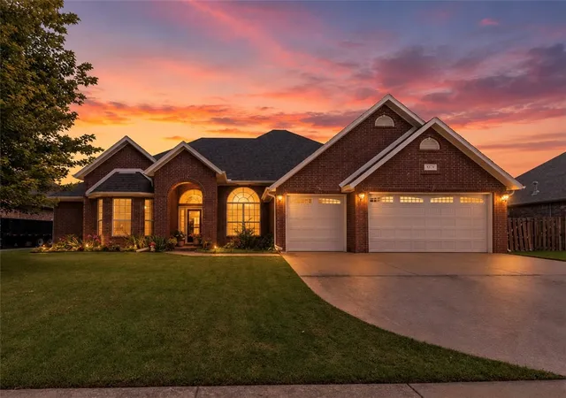 1st image of 4376 W Wedge Dr, Fayetteville, AR 72704 | MLS# 1352993
