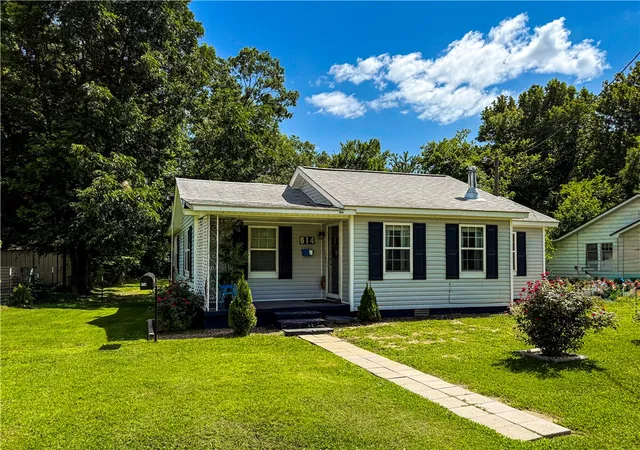 Photo 3 of Sale Pending at 614 NE 2nd Street, Atkins, AR 72823 | MLS# 1353840 | Listing updated on 2026-07-20