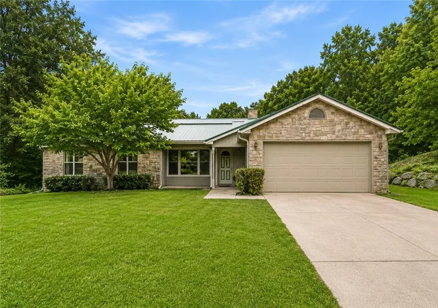 Photo 2 of Sale Pending at 11286 Black Oak Addition, Fayetteville, AR 72701 | MLS# 1353933 | Listing updated on 2026-08-03
