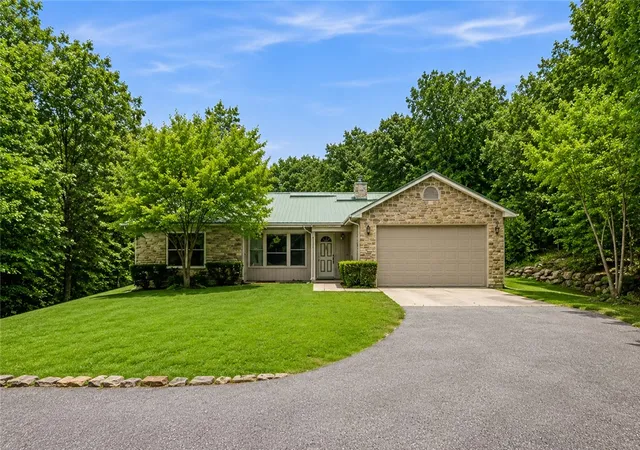 Photo 3 of Sale Pending at 11286 Black Oak Addition, Fayetteville, AR 72701 | MLS# 1353933 | Listing updated on 2026-08-03