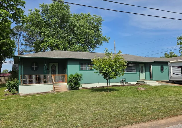 2nd image of 224 N Adams St, Harrison, AR 72601 | MLS# 1353948
