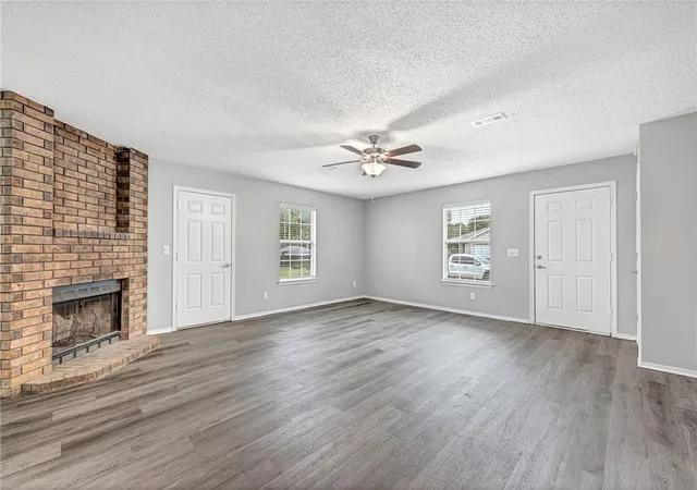 3rd image of 1486 N Boxley Ave, Fayetteville, AR 72704 | MLS# 1352909