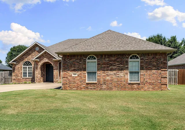 2nd image of 258 Sundown Dr, Farmington, AR 72730 | MLS# 1353901