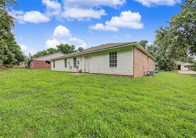 18th image of 1488 N Boxley Ave, Fayetteville, AR 72704 | MLS# 1352921