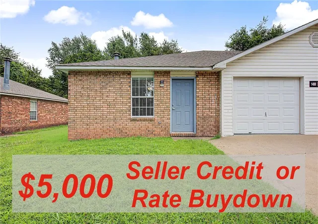Townhouse for sale at 1488 N Boxley Ave, Fayetteville, AR 72704 | MLS# 1352921