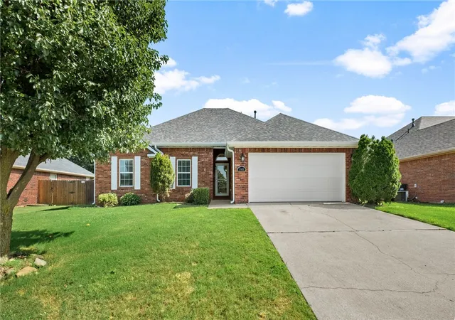 Homes for sale in Springdale, AR | 340 Brandon Loop, Springdale, AR 72762 | MLS# 1353701