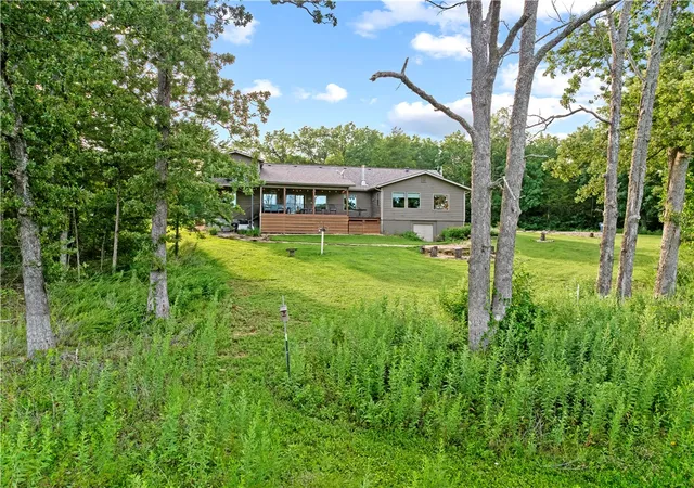 Photo 3 of Single family home for sale at 7658 Trout Pond Rd, Lead Hill, AR 72644 | MLS# 1353990 | Listing updated on 2026-08-04